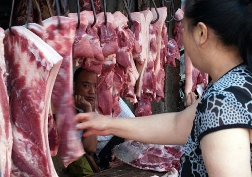 Trung Quốc kết án tù 46 đối tượng bán thịt lợn bệnh 